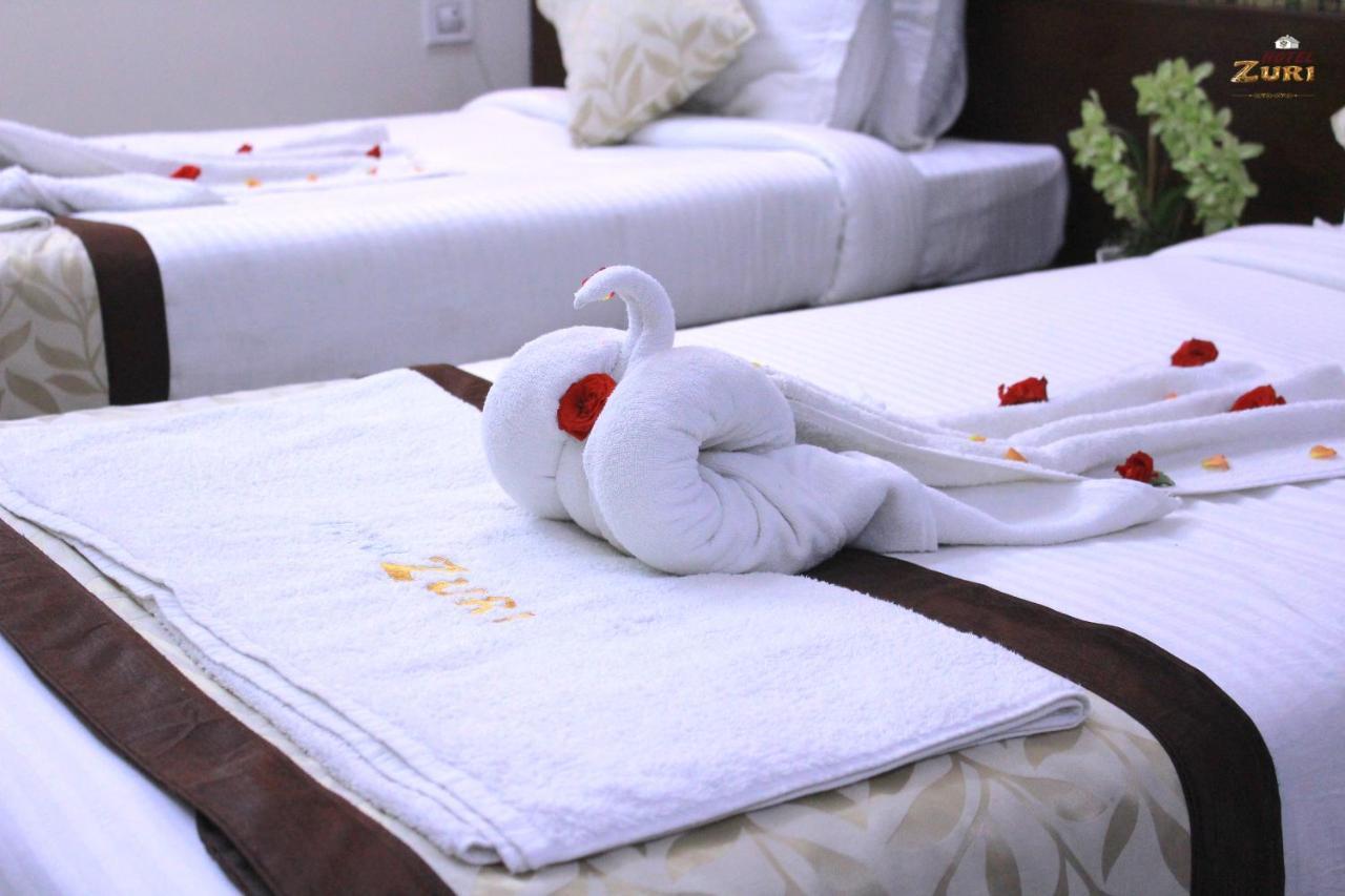 Hotel Zuri Гунтур Экстерьер фото